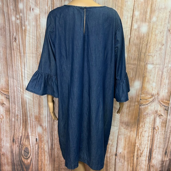 Eloquii Plus Size Ruffled Sleeve Chambray Shift Dress - Picture 5 of 9
